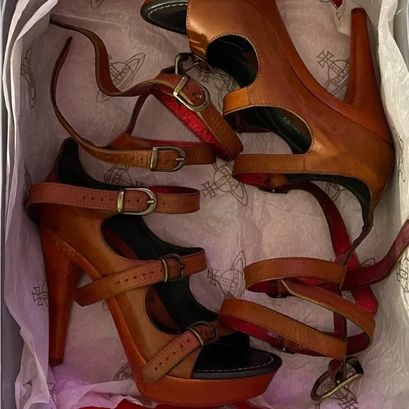 Vivienne Westwood Gladiator Brandy/Rosso Sex And The City High Heels - Picture 8 of 9